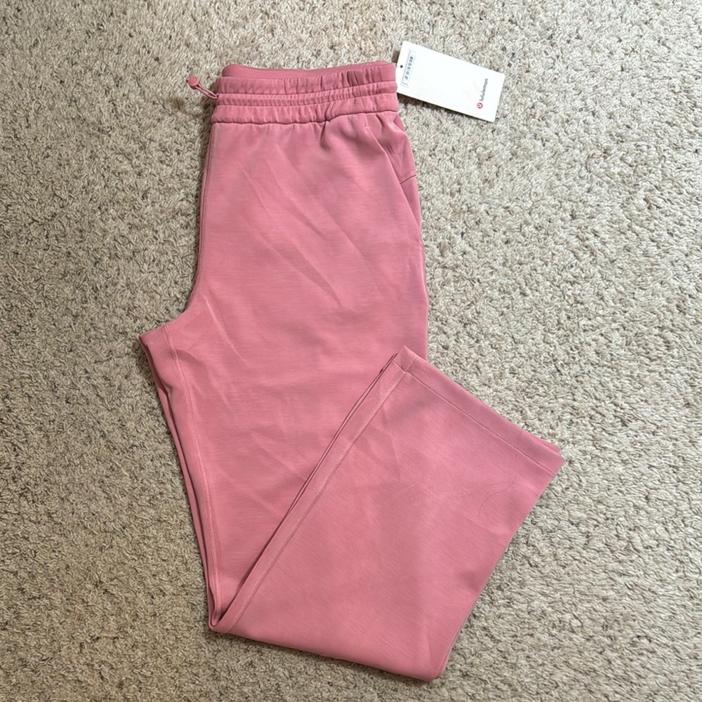 NWT LULULEMON SOFTSTREME HIGH RISE PANT - REGULAR